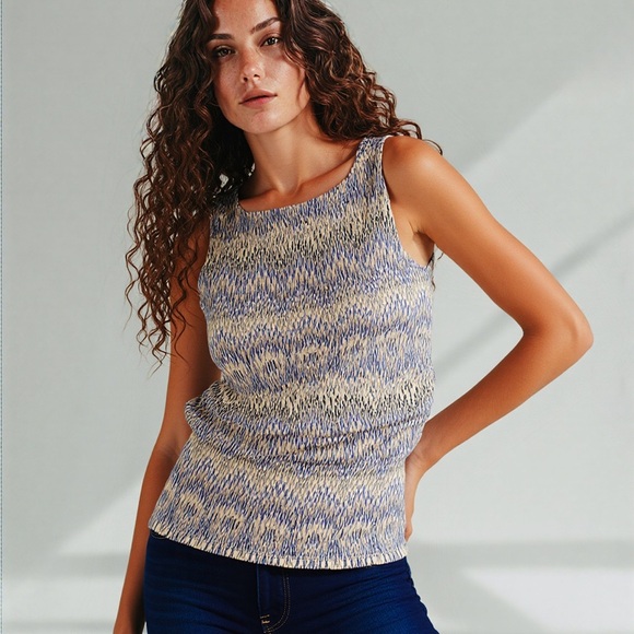 Ann Taylor Tops - Ann taylor printed stretch sleeveless blouson top ❤️